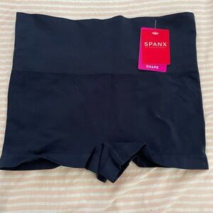SET OF 2. NWT SPANX everyday panties